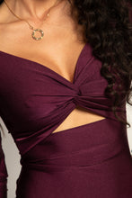 Заредете изображение във визуализатора на галерията – Megan Off Shoulder Mini Dress