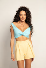 Заредете изображение във визуализатора на галерията – Irina Off Shoulder Crop Top