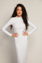 Заредете изображение във визуализатора на галерията – Alaia Midi Knit Dress