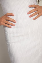 Заредете изображение във визуализатора на галерията – Alaia Midi Knit Dress