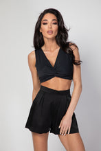 Заредете изображение във визуализатора на галерията – Irina Crop Top