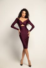 Заредете изображение във визуализатора на галерията – Megan Off Shoulder Midi Dress
