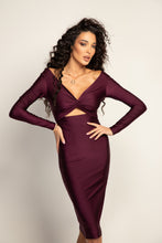 Заредете изображение във визуализатора на галерията – Megan Off Shoulder Midi Dress

