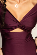 Заредете изображение във визуализатора на галерията – Megan Off Shoulder Midi Dress
