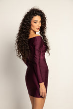 Заредете изображение във визуализатора на галерията – Megan Off Shoulder Mini Dress
